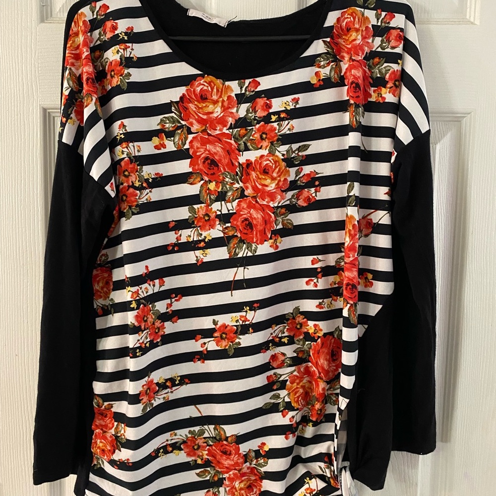A Again Floral Top